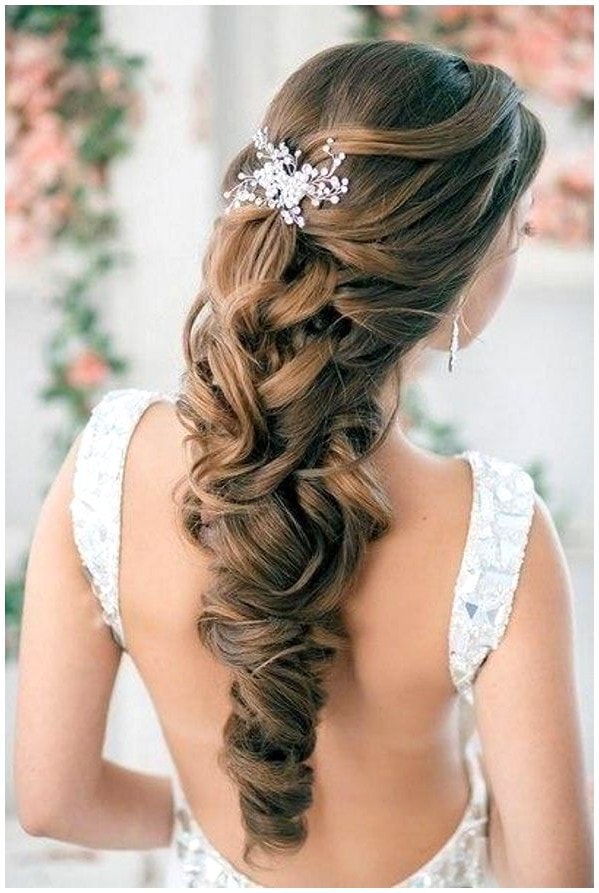 prom hairstyle