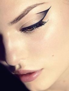 trendy winged eyeliner styles